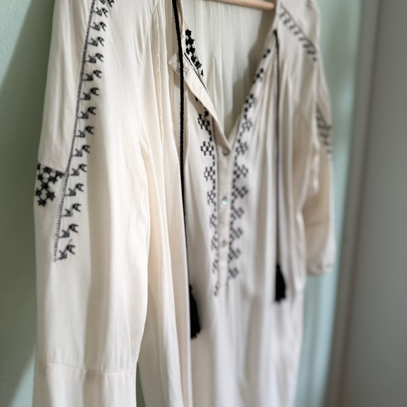 Zara Basic Cream Dress with Black Details - Picture 3 of 8